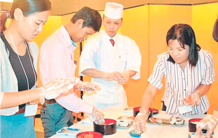 The Sushi Seminar for Foreigners Living in Japan